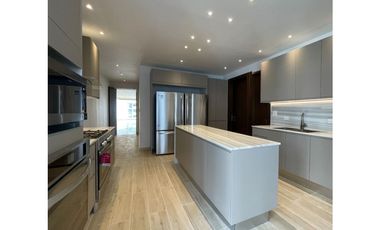 Lujoso apartamento The Towers en Paitilla