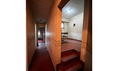 Chalet 4 ambientes en venta, San Carlos