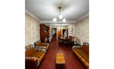 Chalet 4 ambientes en venta, San Carlos