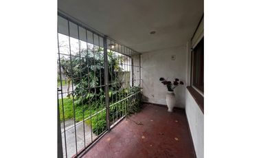 Chalet 4 ambientes en venta, San Carlos