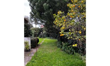 Chalet 4 ambientes en venta, San Carlos