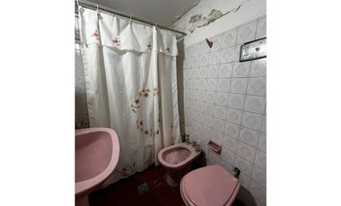 Chalet 4 ambientes en venta, San Carlos