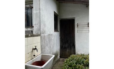 Chalet 4 ambientes en venta, San Carlos