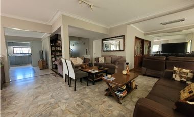 Chalet en venta en Los Troncos sobre 976 mts de lote