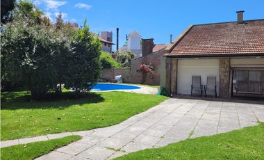 Chalet en venta en Los Troncos sobre 976 mts de lote