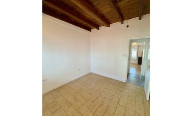 VENTA CHALET 4 AMBIENTES + DEPARTAMENTO DE 3 AMBIENTES