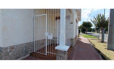 PH 3 AMB A LA CALLE CON GARAGE Y PATIO