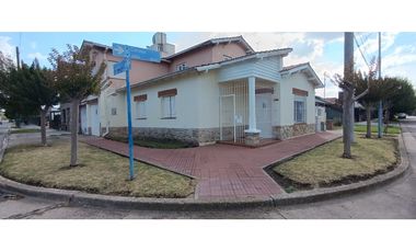 PH 3 AMB A LA CALLE CON GARAGE Y PATIO