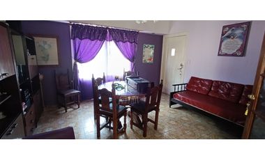 PH 3 AMB A LA CALLE CON GARAGE Y PATIO