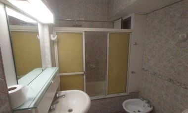 Casa en alquiler en Moron Sur