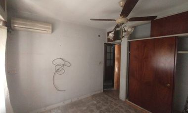 Casa en alquiler en Moron Sur