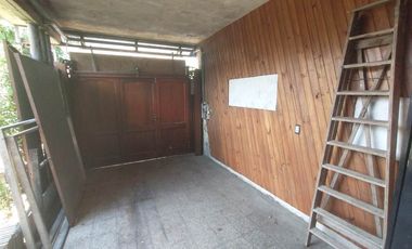 Casa en alquiler en Moron Sur