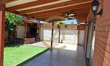 Arriendo casa en condominio Valle Araucarias  Buin
