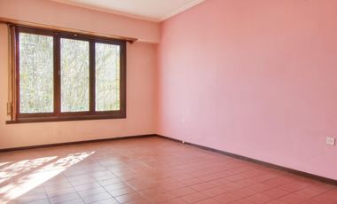 VENDO EN BLOCK - LOCAL   CHALET 2 AMBIENTES   DEPARTAMENTO EN BARRIO DON BOSCO
