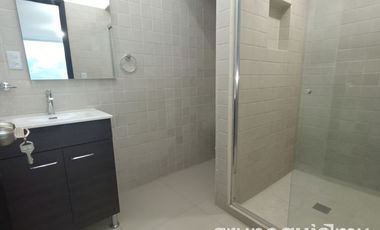 HERMOSA CASA EN VENTA RECIÉN REMODELADA EN LA COLONIA AHUEHUETES, TLANEPANTLA!!