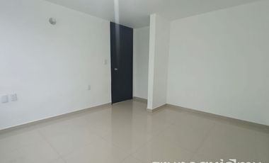 HERMOSA CASA EN VENTA RECIÉN REMODELADA EN LA COLONIA AHUEHUETES, TLANEPANTLA!!