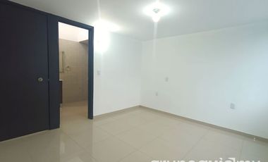 HERMOSA CASA EN VENTA RECIÉN REMODELADA EN LA COLONIA AHUEHUETES, TLANEPANTLA!!