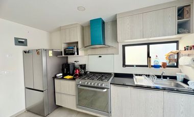 CASA EN COTO CON ALBERCA OPCIÓN A 3 RECAMARAS