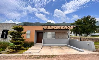 CASA CON VISTA AL LAGO EN SAN JUAN CÓSALA, EN LA RIBERA DE CHAPALA.
