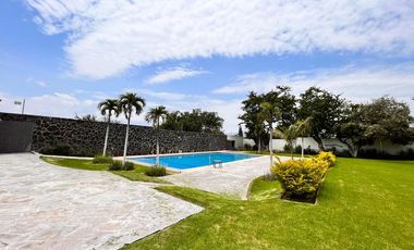 CASA CON VISTA AL LAGO EN SAN JUAN CÓSALA, EN LA RIBERA DE CHAPALA.