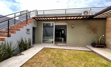 CASA CON VISTA AL LAGO EN SAN JUAN CÓSALA, EN LA RIBERA DE CHAPALA.