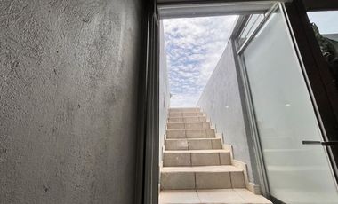 CASA CON VISTA AL LAGO EN SAN JUAN CÓSALA, EN LA RIBERA DE CHAPALA.