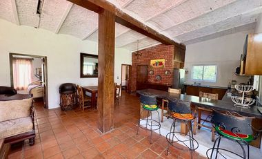 CASA DE CAMPO CON ALBERCA