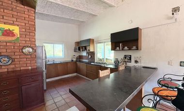 CASA DE CAMPO CON ALBERCA