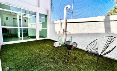 CASA MUY AMPLIA ENFRENTE DEL ESTADIO JALISCO