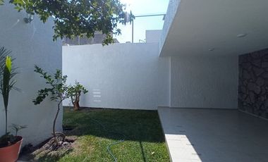CASA PARA REMODELAR EN LADRON DE GUEVARA