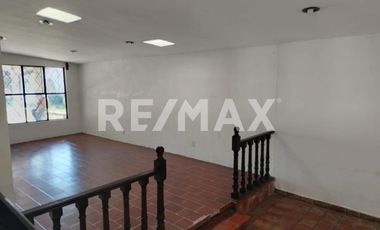 SE RENTA CASA, USO COMERCIAL / HABITACIONAL - (3)