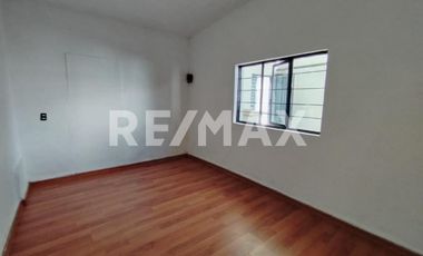 SE RENTA CASA, USO COMERCIAL / HABITACIONAL - (3)