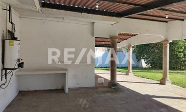 SE RENTA CASA, USO COMERCIAL / HABITACIONAL - (3)