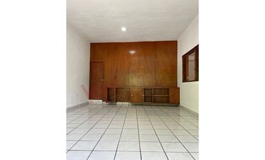 Se vende propiedad comercial en zona poniente norte colonia centro.