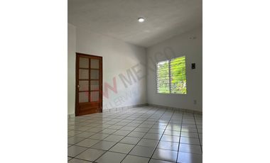 Se vende propiedad comercial en zona poniente norte colonia centro.