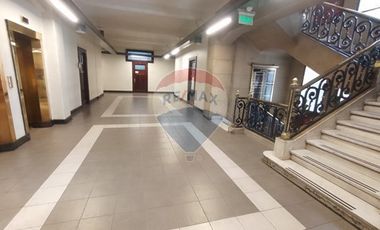 REBAJADO !! OFICINAS, AGUSTINAS CON BANDERA