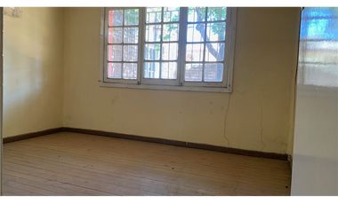 VENTA DE CASA AMPLIA Y CON EXCELENTE CONECTIVIDAD