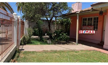 VENTA DE CASA AMPLIA Y CON EXCELENTE CONECTIVIDAD