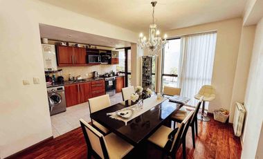 Departamento en venta - 2 Dormitorios 1 Baño - Cochera - 76Mts2 - La Plata
