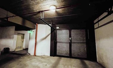 Departamento en venta - 2 Dormitorios 1 Baño - Cochera - 76Mts2 - La Plata