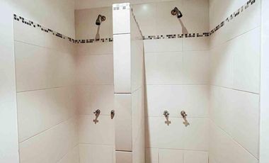 Departamento en venta - 2 Dormitorios 1 Baño - Cochera - 76Mts2 - La Plata