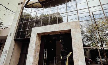 Departamento en venta - 2 Dormitorios 1 Baño - Cochera - 76Mts2 - La Plata