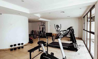 Departamento en venta - 2 Dormitorios 1 Baño - Cochera - 76Mts2 - La Plata