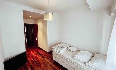 Departamento en venta - 2 Dormitorios 1 Baño - Cochera - 76Mts2 - La Plata