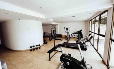 Departamento en venta - 2 Dormitorios 1 Baño - Cochera - 76Mts2 - La Plata