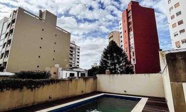 Departamento en venta - 2 Dormitorios 1 Baño - Cochera - 76Mts2 - La Plata