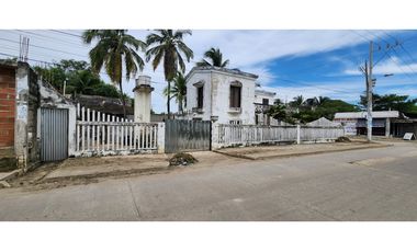 VENTA DE LOTE ESQUINERO EN SANTIAGO DE TOLÚ - SUCRE