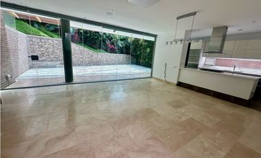 Casa en venta en san lucas, Parte alta de Envigado con Domótica