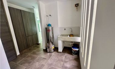 Casa en venta en san lucas, Parte alta de Envigado con Domótica