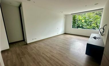 Casa en venta en san lucas, Parte alta de Envigado con Domótica